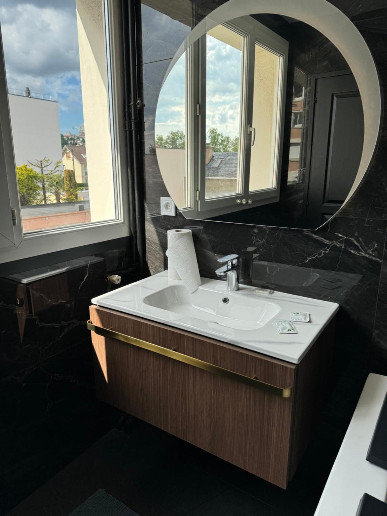 Appartement Jacuzzi Le Havre Exterior photo